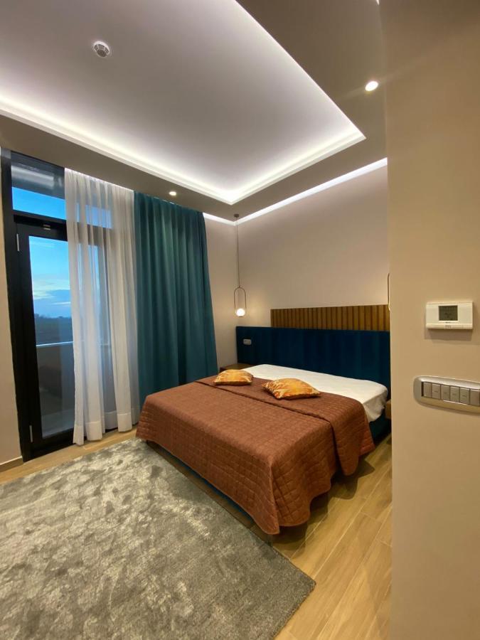 Coco Hotell Tiranë Eksteriør bilde
