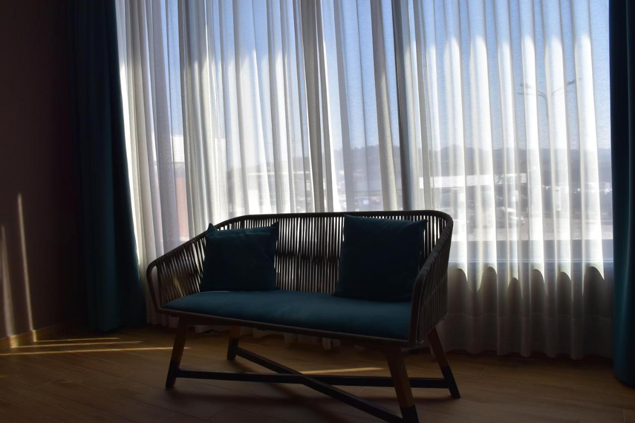 Coco Hotell Tiranë Eksteriør bilde